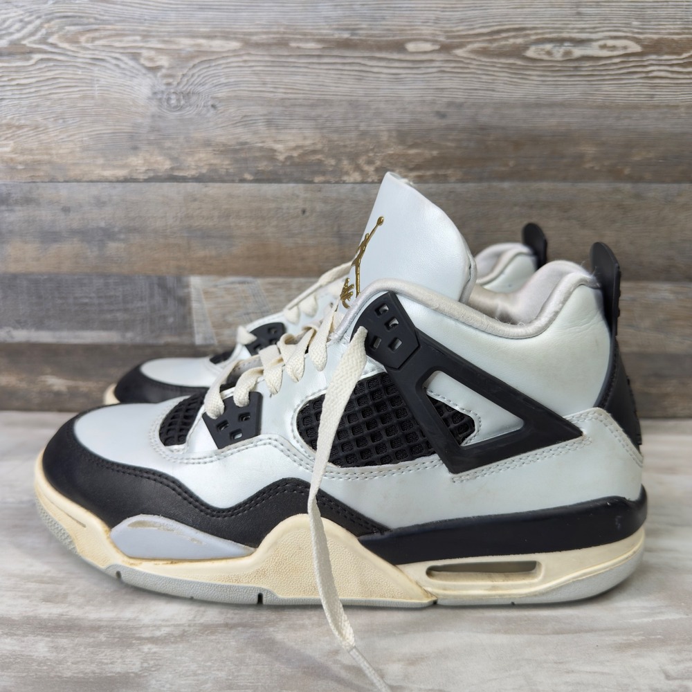 Jordan 4 Retro Metallic Gold Kids Size 5.5Y Sneakers FZ8585-070 White Black - Picture 2 of 12